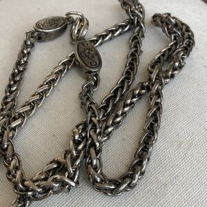 30 inch chunky pewter Chain necklace. Charm
Closure toggle. Wonderful.